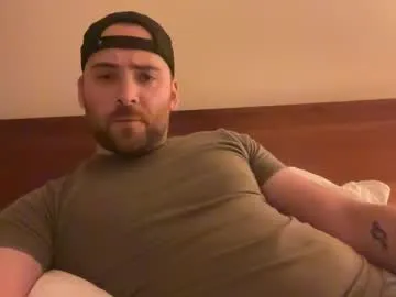 steveen_1604 – webcam model profile photo Image 2