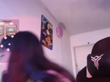 PumaShyXD – webcam model profile photo Image 4