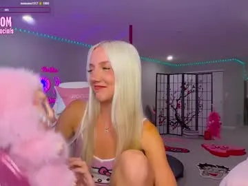 katt008 – webcam model profile photo Image 9