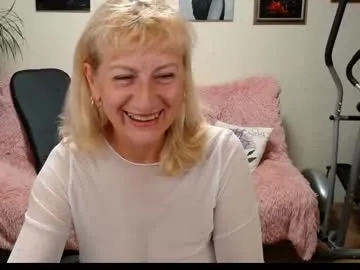 PumaShyXD – webcam model profile photo Image 9