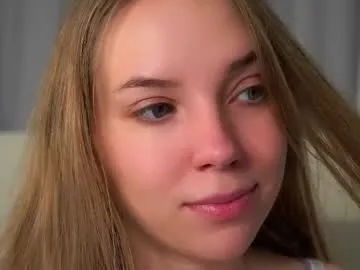 PumaShyXD – webcam model profile photo Image 12