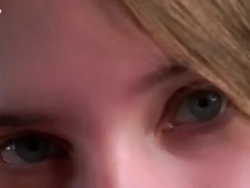 PumaShyXD – webcam model profile photo Image 3