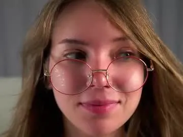 PumaShyXD – webcam model profile photo Image 4