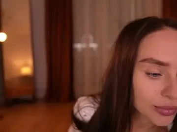 Kiki--2025 – webcam model profile photo Image 16