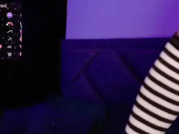 Benson18y – webcam model profile photo Image 7