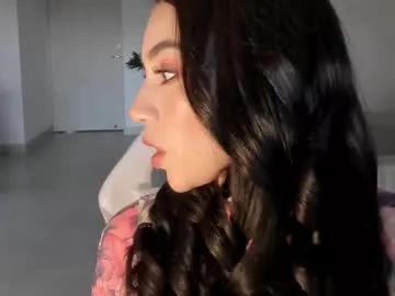 latinbaby_666 – webcam model profile photo Image 9