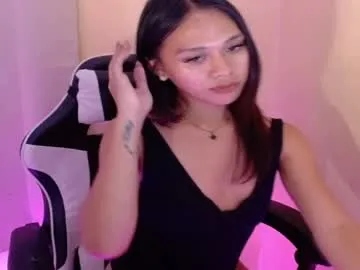 Runarunapi – webcam model profile photo Image 12