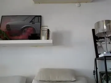 x_nile – webcam model profile photo Image 2