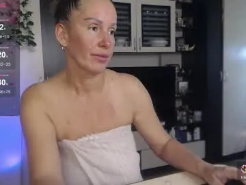 Your_Paris – webcam model profile photo Image 11