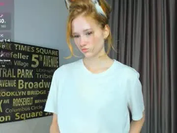 Yaya--728 – webcam model profile photo Image 2