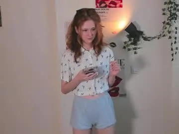 Yaya--728 – webcam model profile photo Image 7