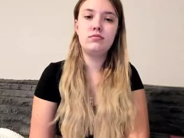 bunnyblondy – webcam model profile photo Image 19