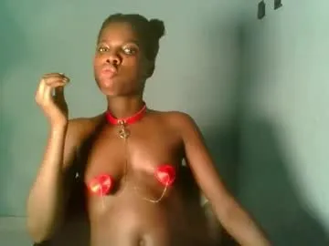 Runarunapi – webcam model profile photo Image 11