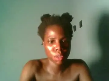 Runarunapi – webcam model profile photo Image 19