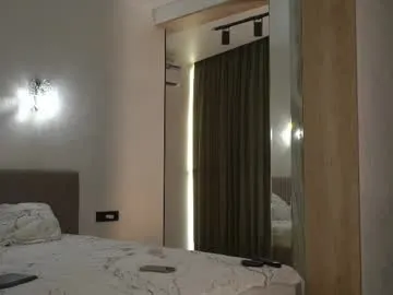 KpKpR – webcam model profile photo Image 16