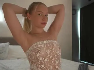 KpKpR – webcam model profile photo Image 5