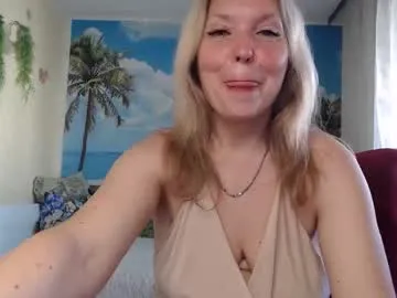 AngelinaTeller – webcam model profile photo Image 4