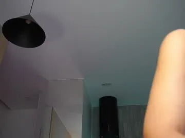 -teenytiny- – webcam model profile photo Image 19