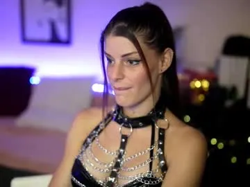 sigmasian – webcam model profile photo Image 13