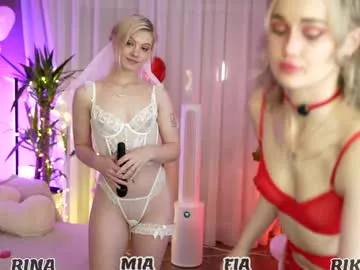 Penelopehot_83 – webcam model profile photo Image 5