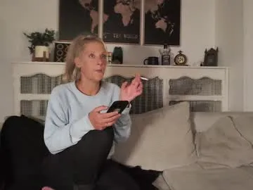 mia_dynasty – webcam model profile photo Image 7