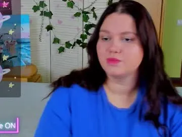 AdritVance – webcam model profile photo Image 12