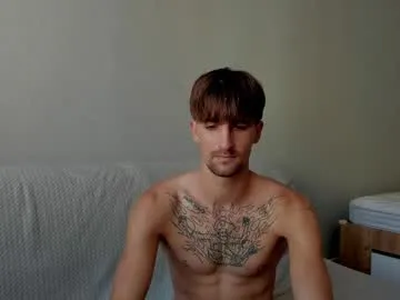 Runarunapi – webcam model profile photo Image 11