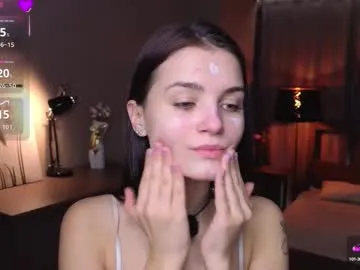 Yaya--728 – webcam model profile photo Image 11