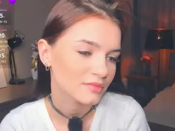 Yaya--728 – webcam model profile photo Image 16