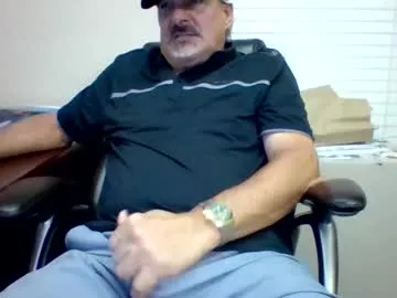 R-bonbon – webcam model profile photo Image 12