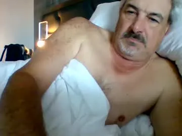 R-bonbon – webcam model profile photo Image 14