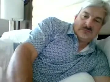 R-bonbon – webcam model profile photo Image 8