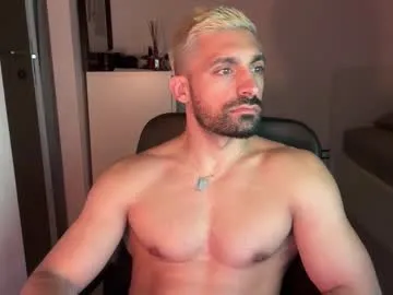 caylin – webcam model profile photo Image 13