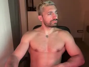 caylin – webcam model profile photo Image 18