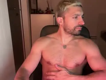 caylin – webcam model profile photo Image 19