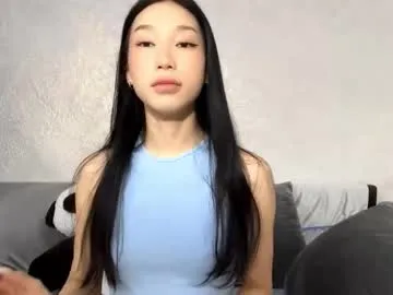 katt008 – webcam model profile photo Image 2