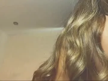 latuabirba – webcam model profile photo Image 9