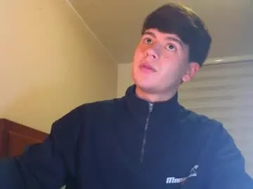 i_n_d_i_c_a – webcam model profile photo Image 6