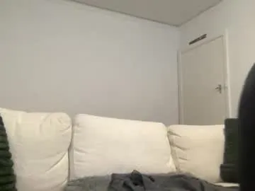 aviebby – webcam model profile photo Image 5