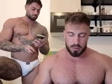 Yaya--728 – webcam model profile photo Image 2