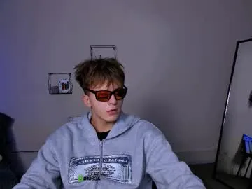 tora3220 – webcam model profile photo Image 8