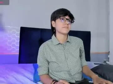 Ninazhang – webcam model profile photo Image 11