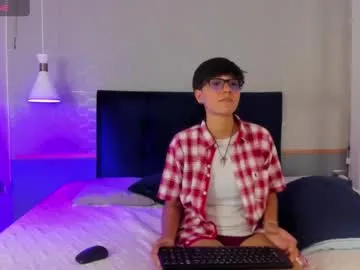 Ninazhang – webcam model profile photo Image 6