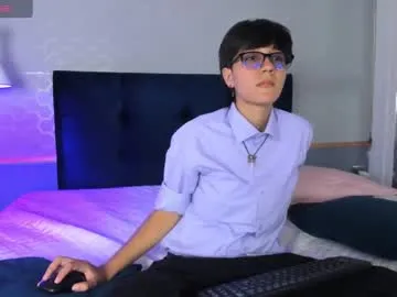 Ninazhang – webcam model profile photo Image 7