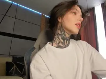 bella__honey – webcam model profile photo Image 6