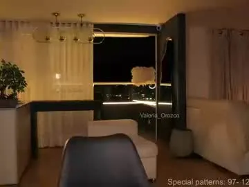 hoaarisa – webcam model profile photo Image 16