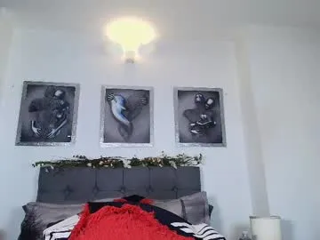 PumaShyXD – webcam model profile photo Image 13