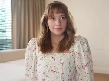 AdritVance – webcam model profile photo Image 5