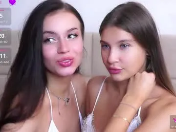 creambaby1 – webcam model profile photo Image 6