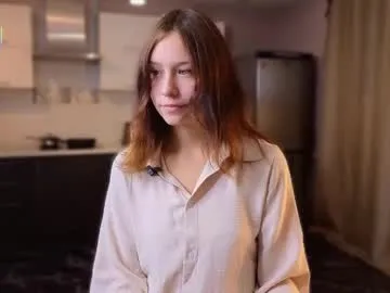 IamSteph13 – webcam model profile photo Image 4